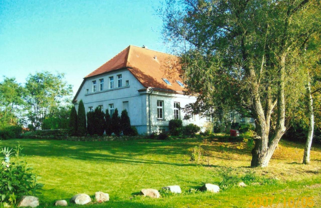 דירות Alt Jargenow Gutshaus Alt-Jargenow מראה חיצוני תמונה